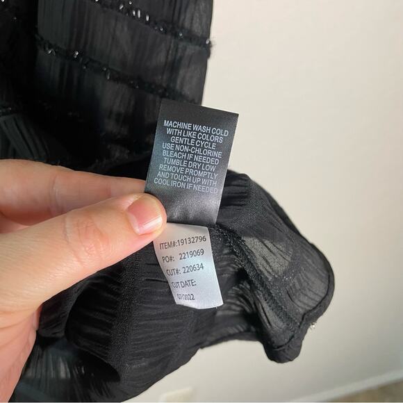 Torrid Black Abbey Lurex Chiffon Puff Short Sleeve Top 2X NWT 19132800 - Picture 13 of 13